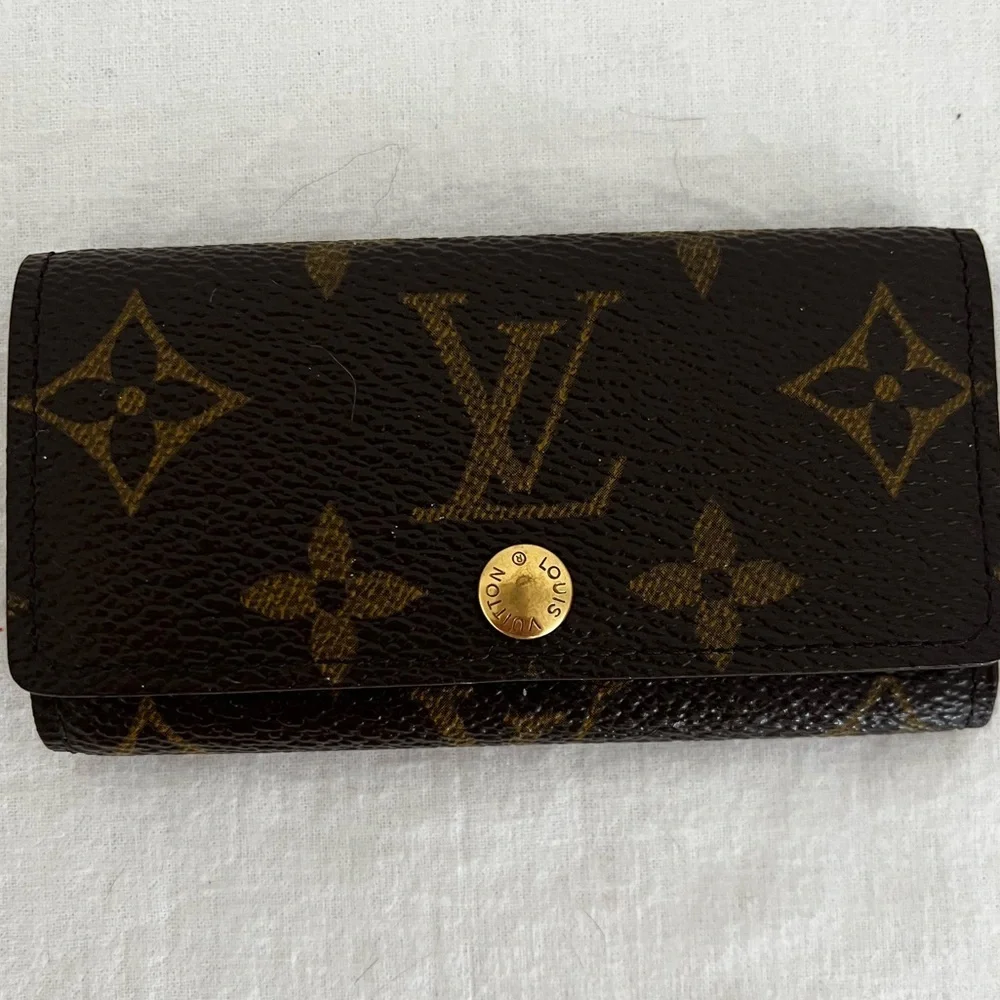 Louis Vuitton Monogram 4-Key Holder Rare 4-Hook Version France 1998